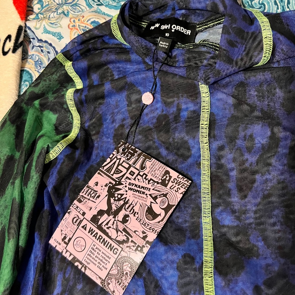 Multi-color Mesh Top - Picture 2 of 3